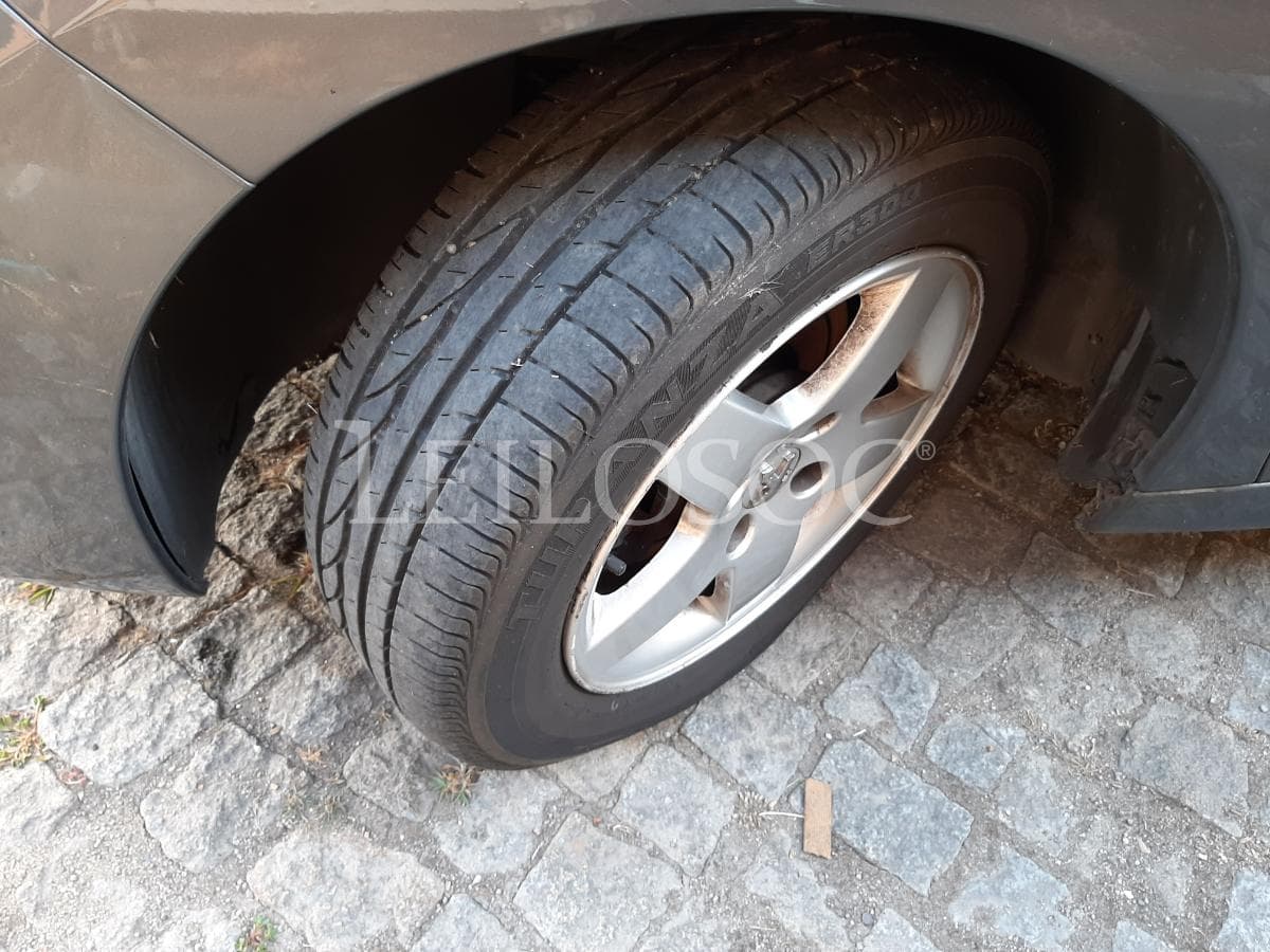 Peugeot 207 HDI · Ano 2007 — imagem 21