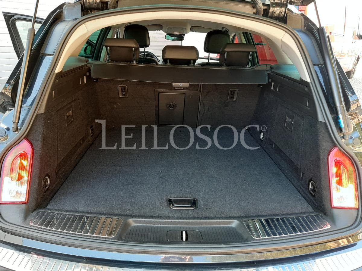 Opel Insígnia Sports Tourer 2.0 CDTI · Ano 2014 — image 7