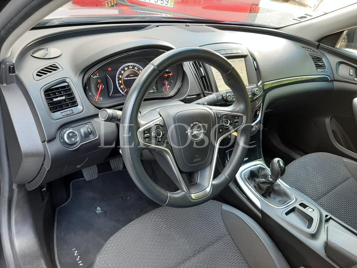 Opel Insígnia Sports Tourer 2.0 CDTI · Ano 2014 — image 14