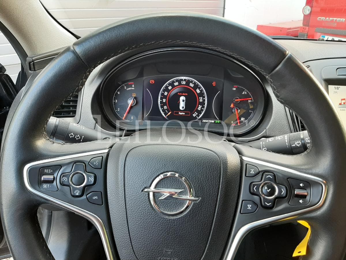 Opel Insígnia Sports Tourer 2.0 CDTI · Ano 2014 — image 15