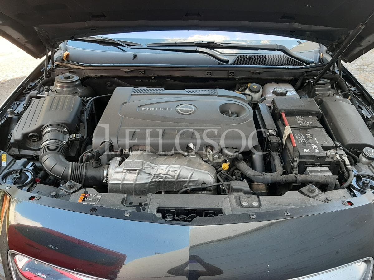 Opel Insígnia Sports Tourer 2.0 CDTI · Ano 2014 — image 20