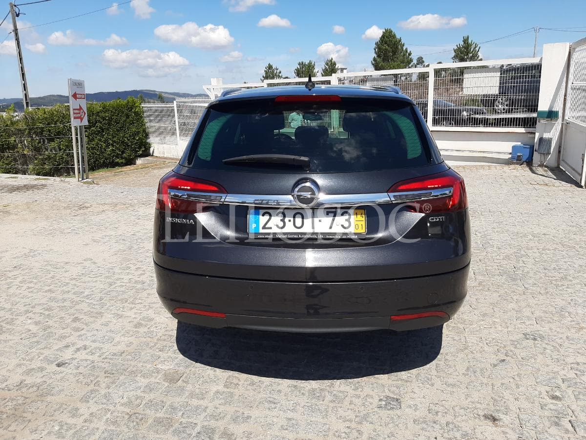 Opel Insígnia Sports Tourer 2.0 CDTI · Ano 2014 — image 5