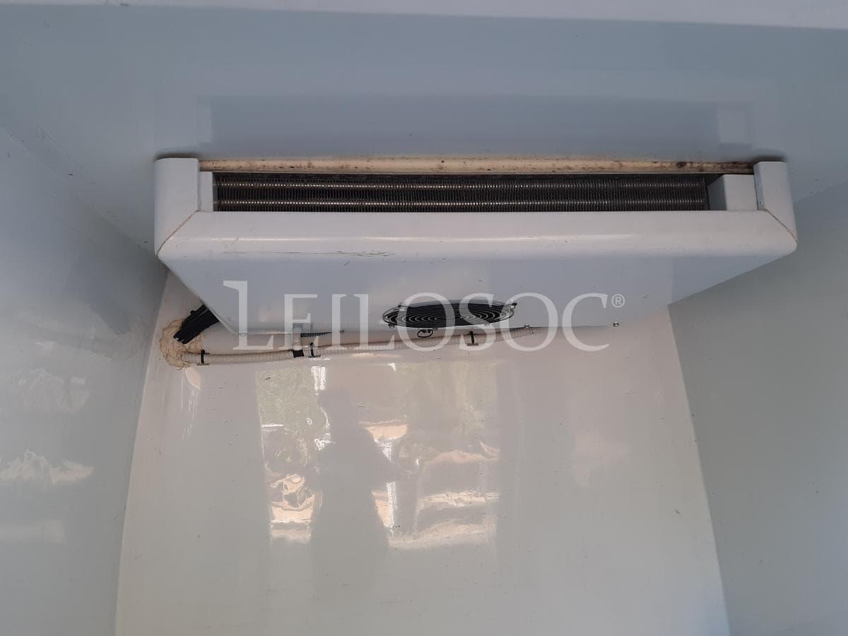 Ford Transit Connect 1.6 TDCI · Ano 2014 · 3 Lugares — image 8