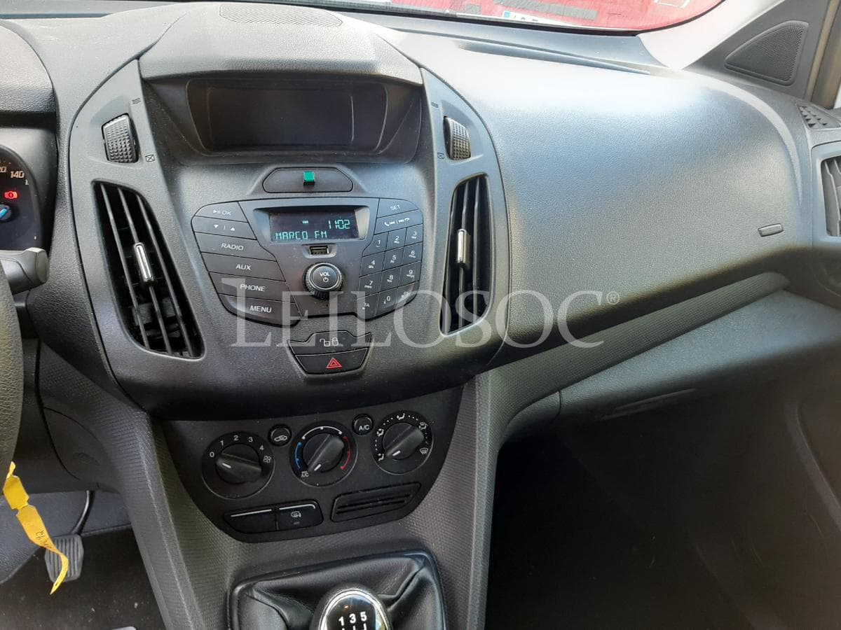 Ford Transit Connect 1.6 TDCI · Ano 2014 · 3 Lugares — image 12