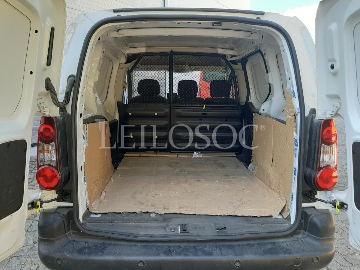 Peugeot Partner 1.6 Blue HDI · Ano 2018 · 3 Lugares — imagem 7