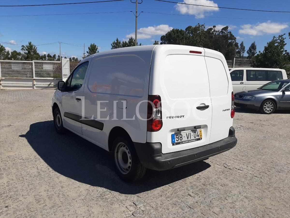 Peugeot Partner 1.6 Blue HDI · Ano 2018 · 3 Lugares — imagem 4