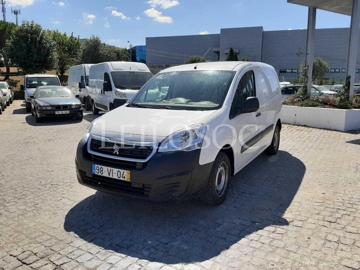 Peugeot Partner 1.6 Blue HDI · Ano 2018 · 3 Lugares — imagem 3