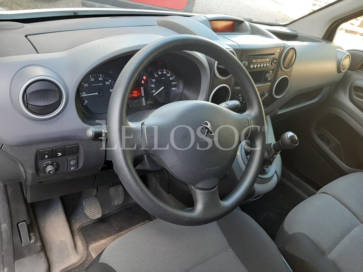 Peugeot Partner 1.6 Blue HDI · Ano 2018 · 3 Lugares — imagem 17