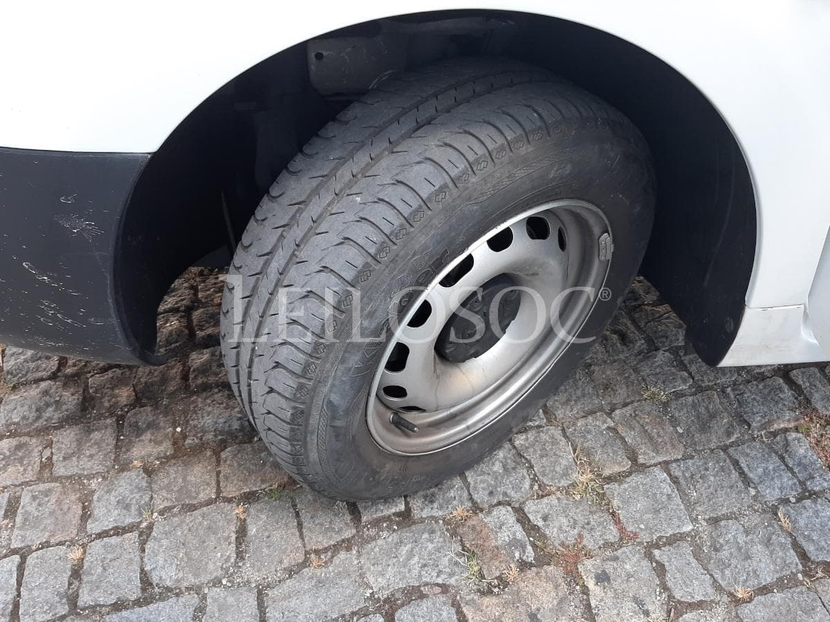 Peugeot Partner 1.6 Blue HDI · Ano 2018 · 3 Lugares — imagem 24