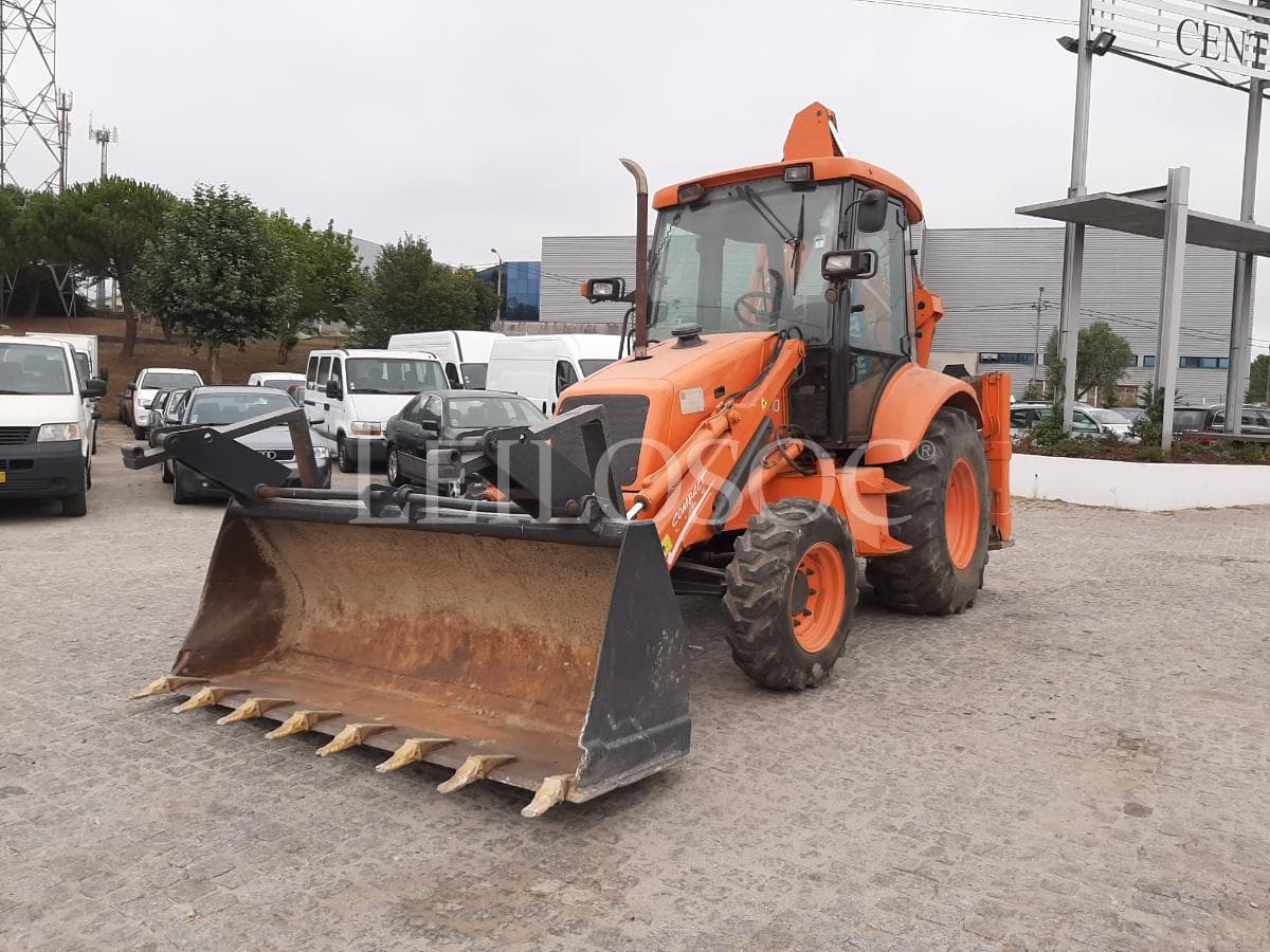 Retroescavadora Fiat Hitachi FB 110 — imagem 3