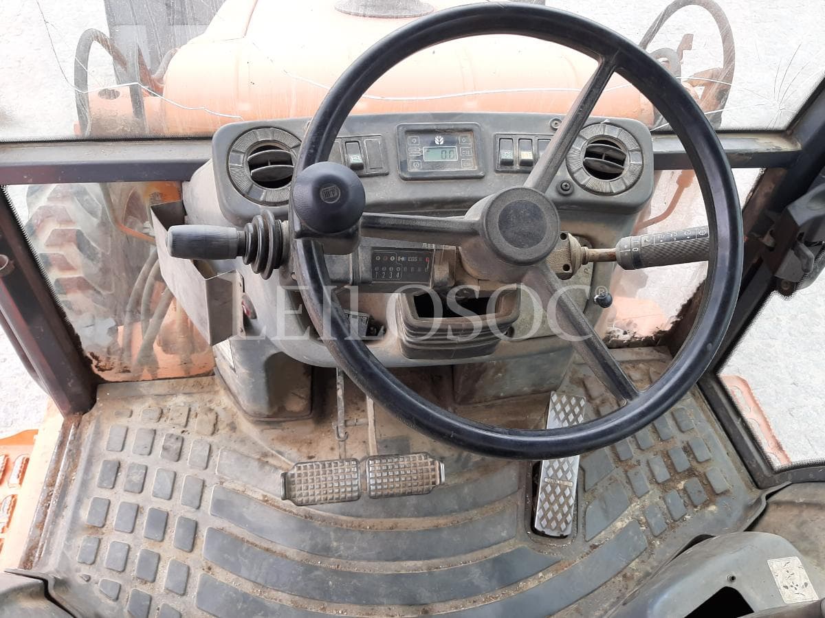 Retroescavadora Fiat Hitachi FB 110 — imagem 8