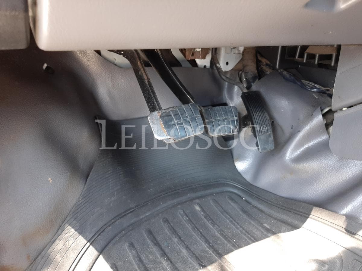 Nissan Pick Up 2.5 DI · Ano 2008 — imagen 14
