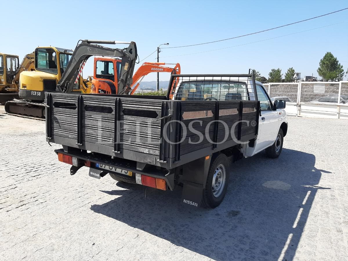 Nissan Pick Up 2.5 DI · Ano 2008 — imagen 4