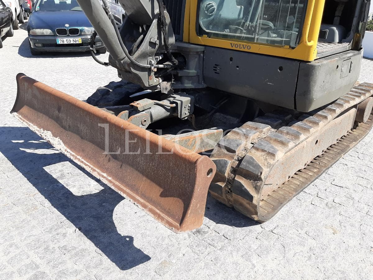 Mini Giratória Volvo ECR 58 · Ano 2008 — imagen 6