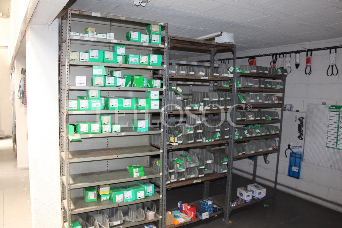 Stock de peças automóvel + Estantes — image 11
