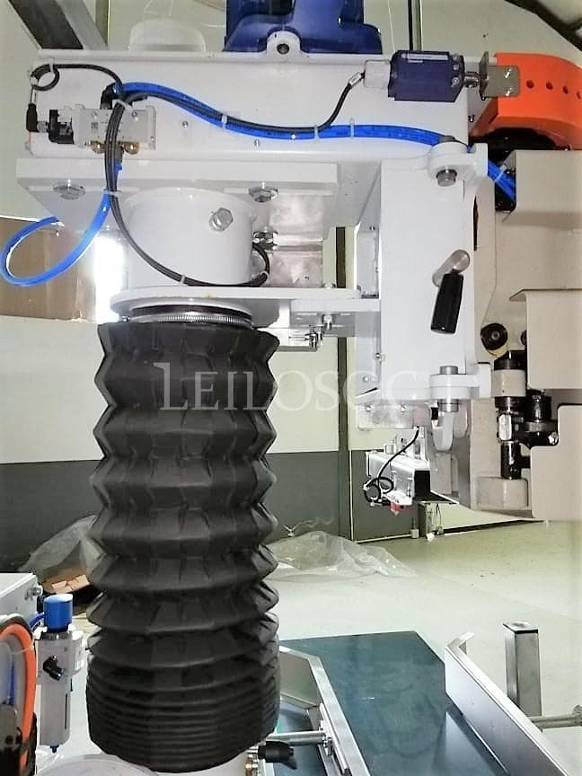 Máquina industriale para coser bolsas — imagen 4