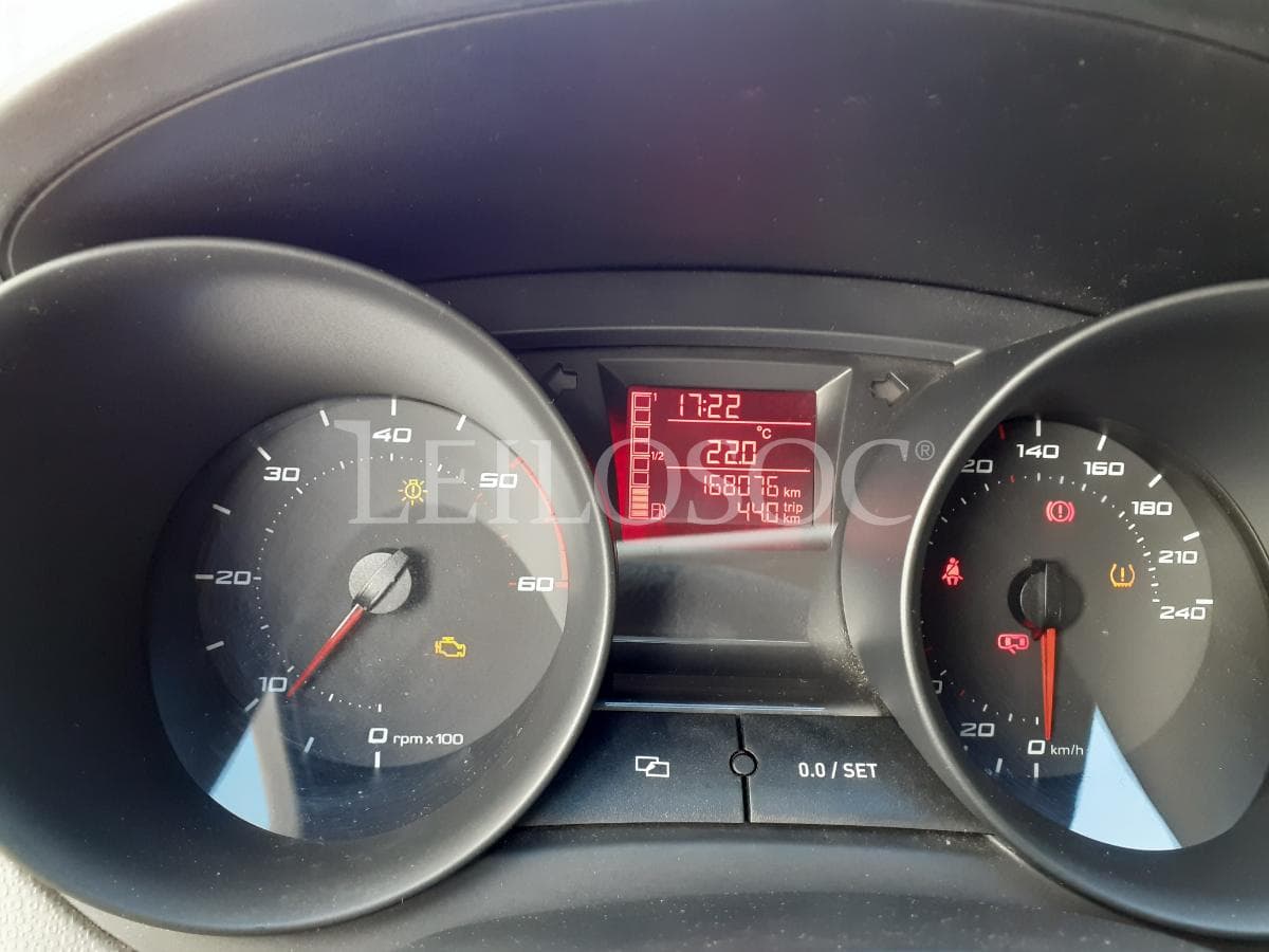 Seat Ibiza 1.2 TDI · Ano 2010 — imagen 10