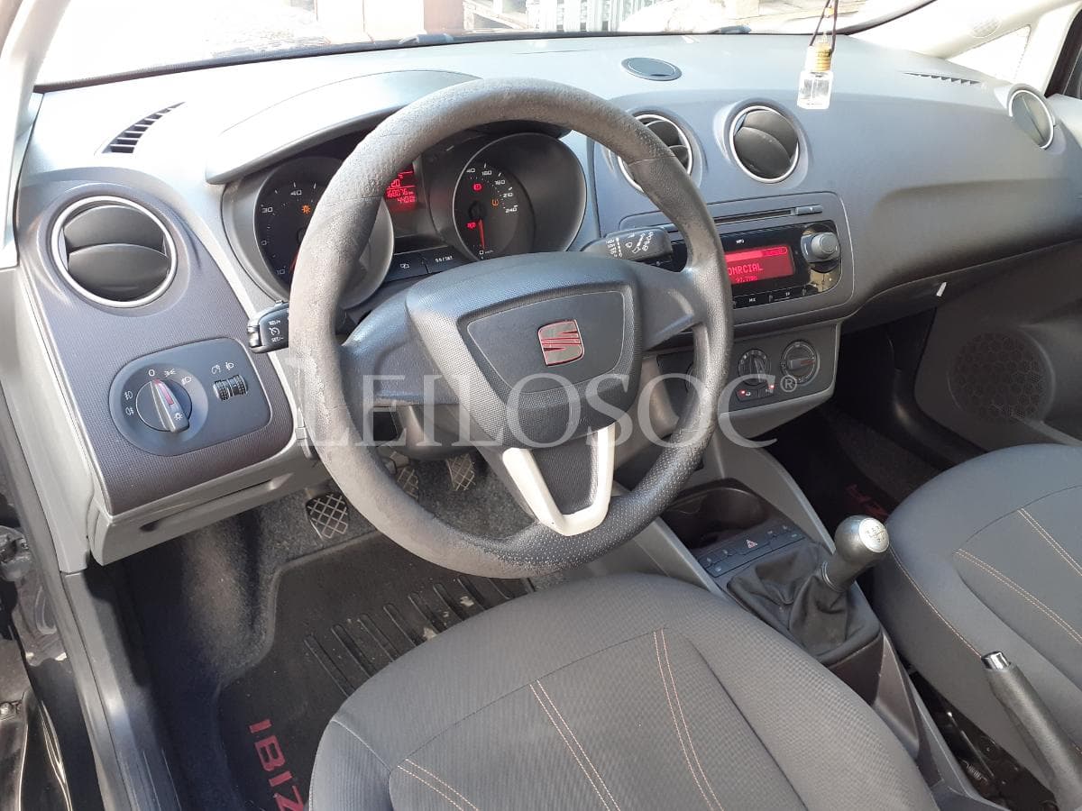 Seat Ibiza 1.2 TDI · Ano 2010 — imagen 18