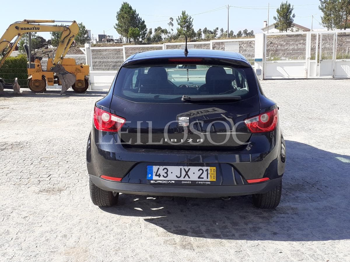 Seat Ibiza 1.2 TDI · Ano 2010 — imagen 5