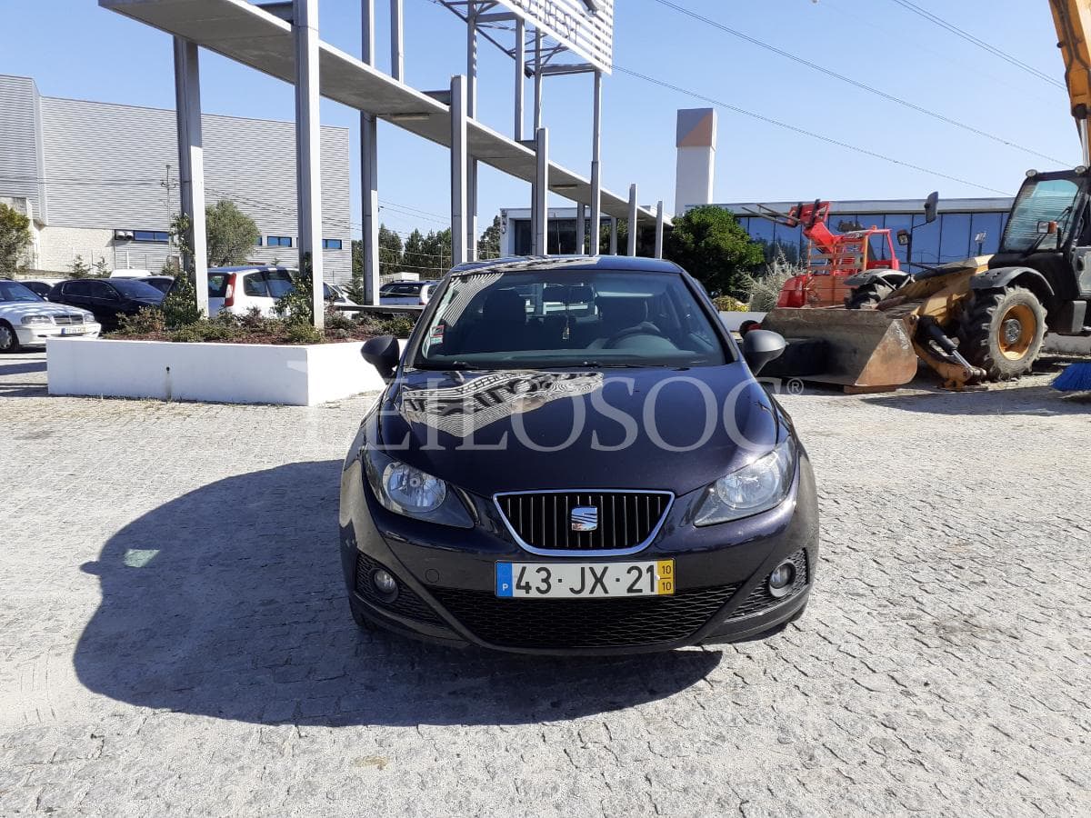 Seat Ibiza 1.2 TDI · Ano 2010 — imagen 2
