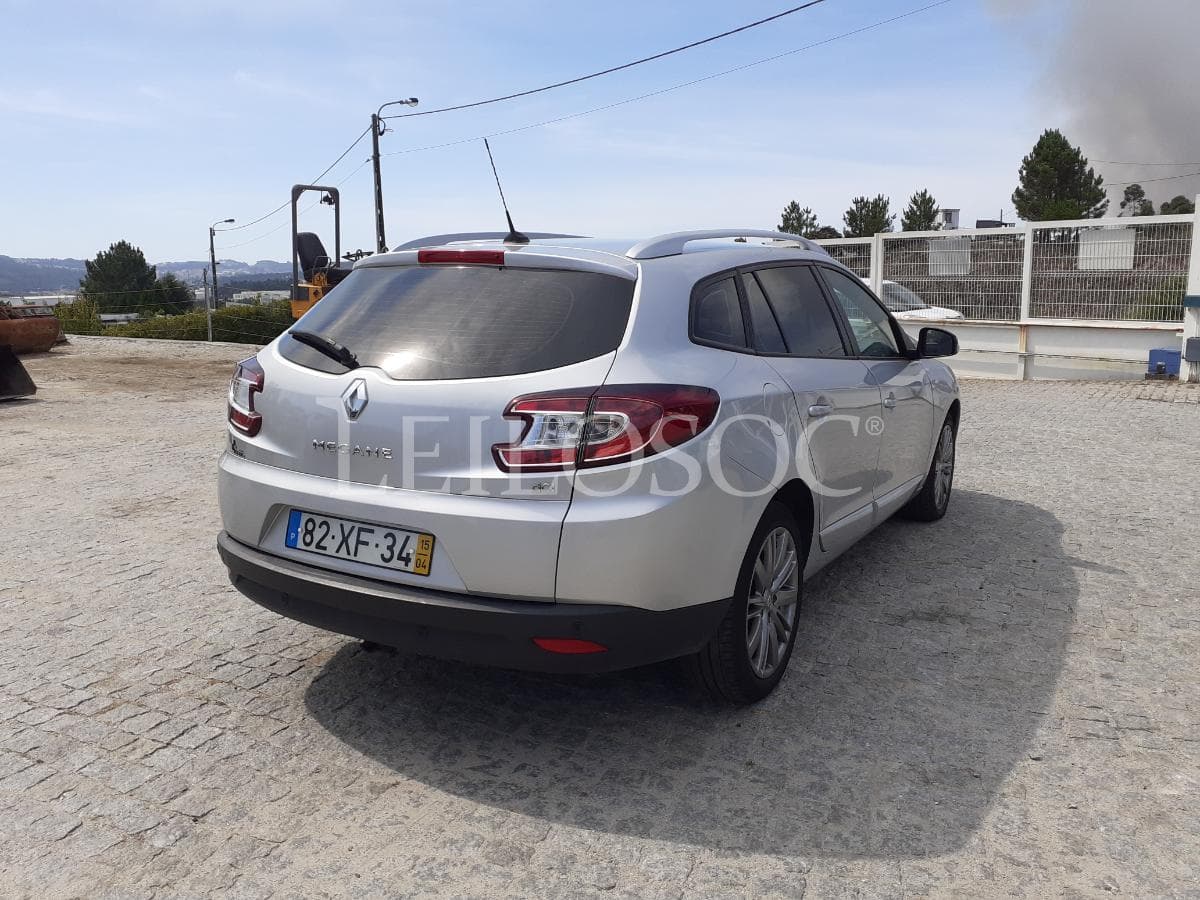 Renault Mégane Sport Tourer 1.5 DCI · Ano 2015 — imagen 4