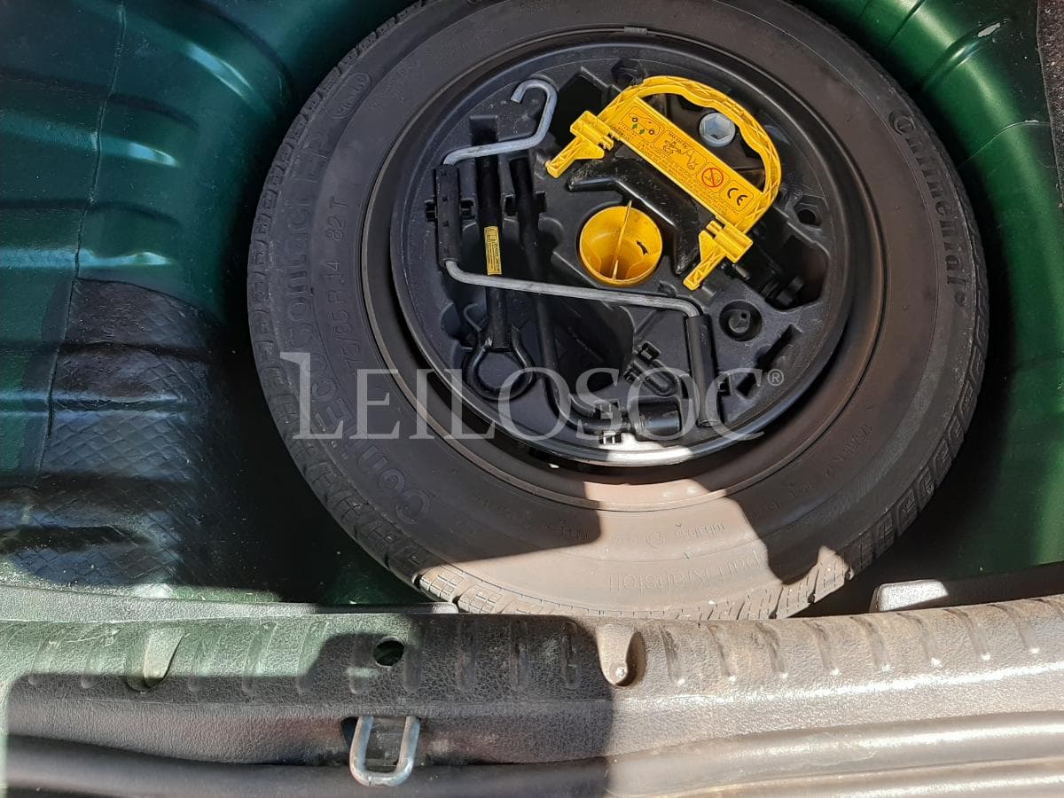 Renault Clio 1.2 · Ano 2001 — imagen 8