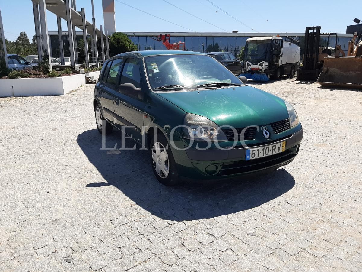 Renault Clio 1.2 · Ano 2001 — imagen 1