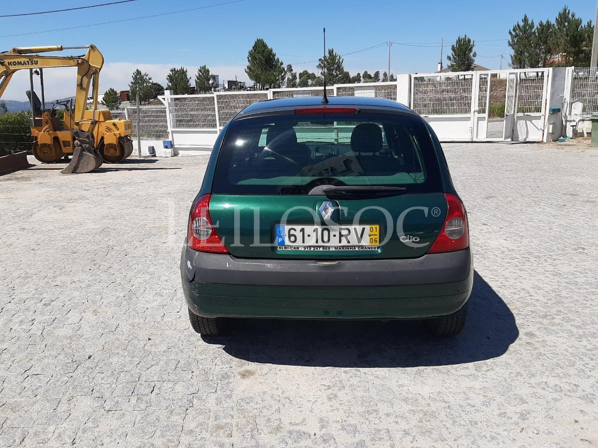 Renault Clio 1.2 · Ano 2001 — imagen 5