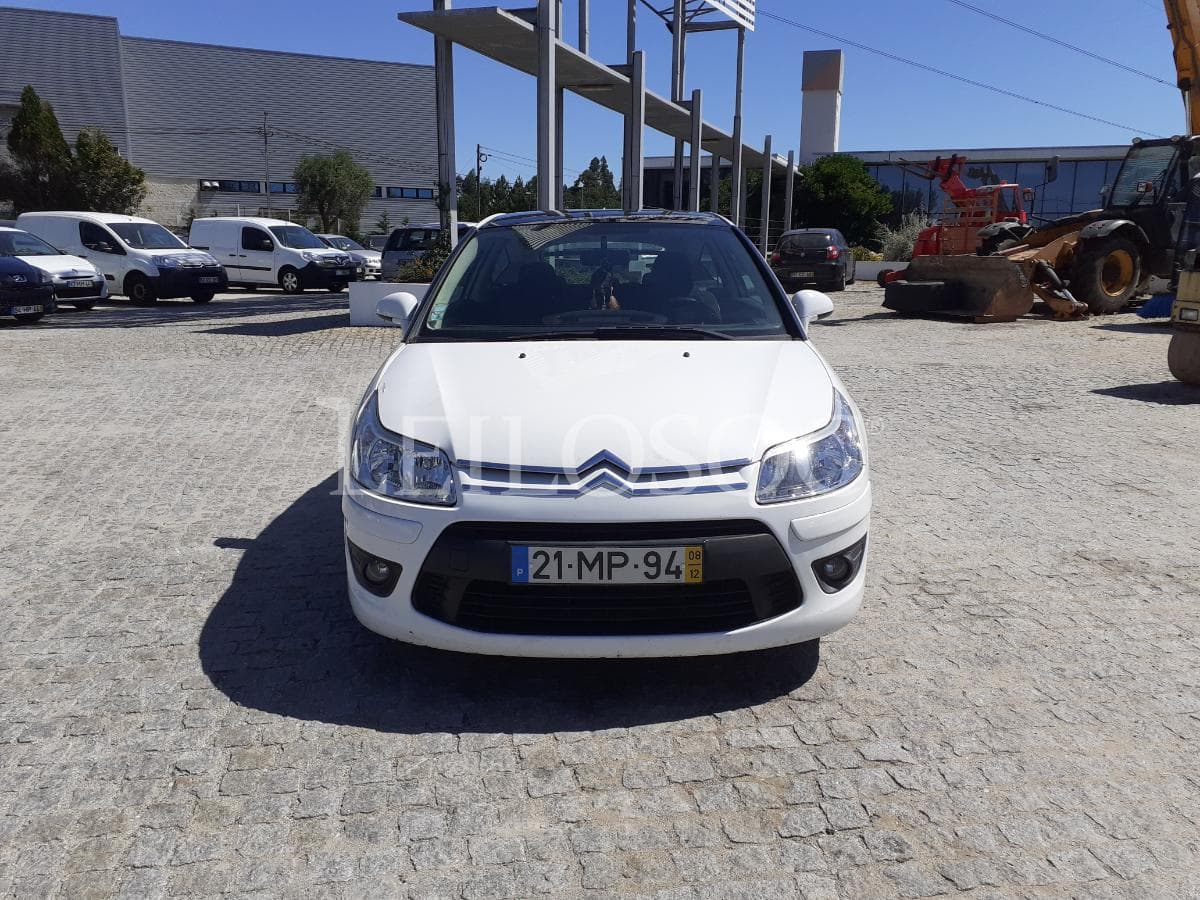 Citroën C4 Coupé 1.6 HDI · Ano 2008 — imagen 2