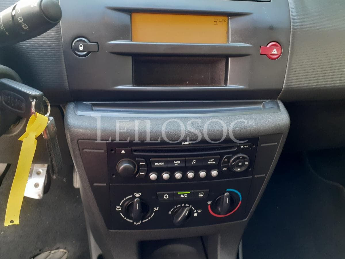 Citroën C4 Coupé 1.6 HDI · Ano 2008 — imagen 11