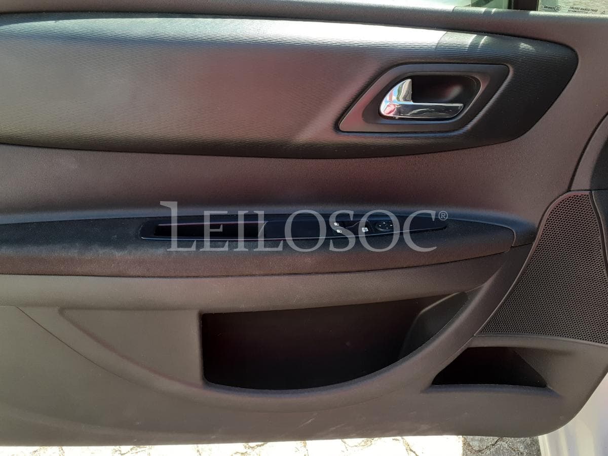 Citroën C4 Coupé 1.6 HDI · Ano 2008 — imagen 17