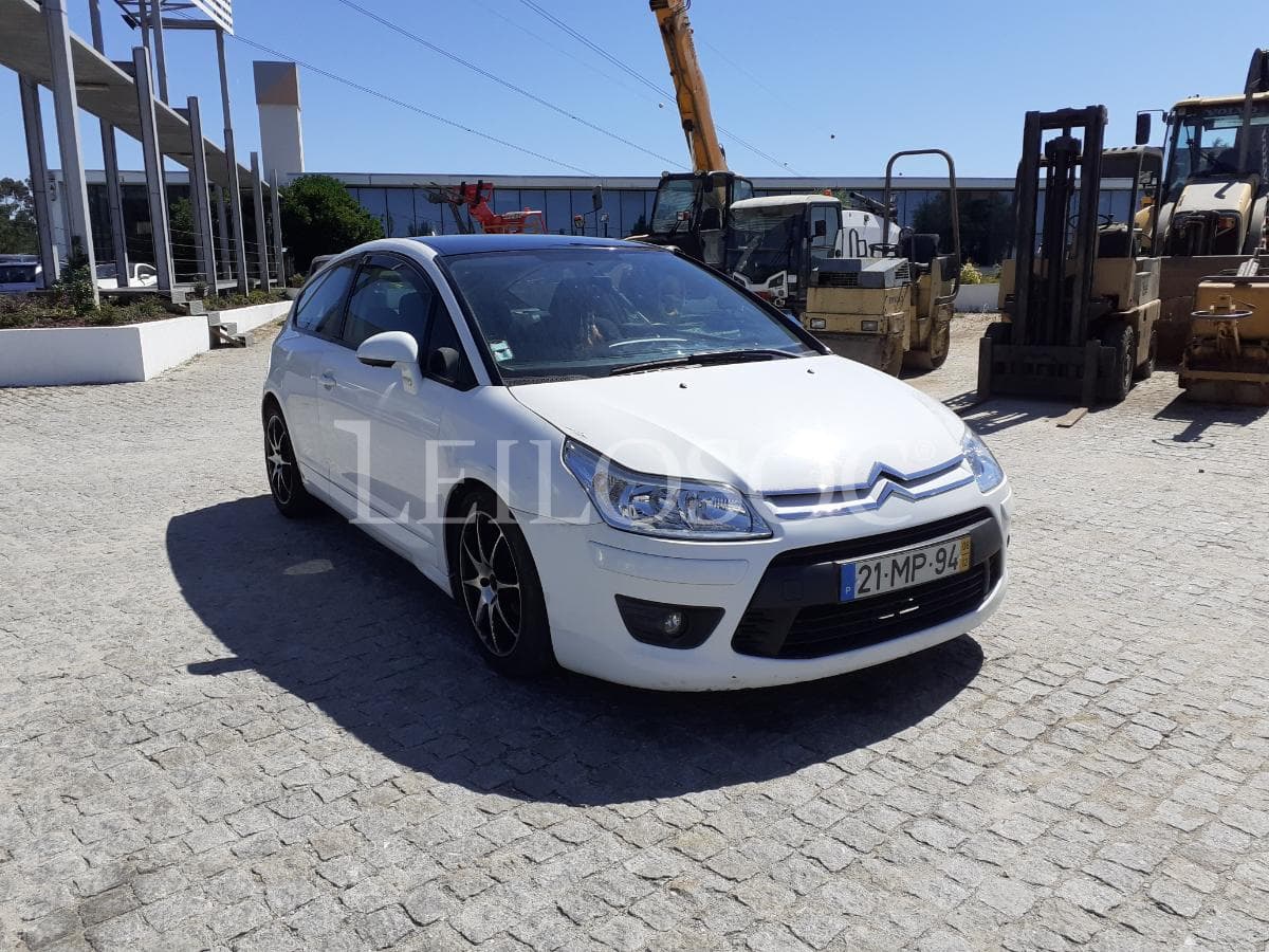 Citroën C4 Coupé 1.6 HDI · Ano 2008 — imagen 1