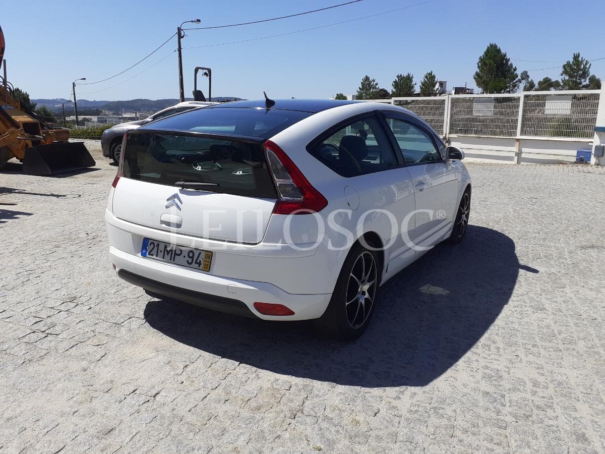 Citroën C4 Coupé 1.6 HDI · Ano 2008 — imagen 4