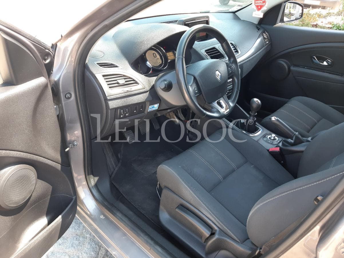 Renault Mégane 1.5 DCI · Ano 2014 — imagen 16