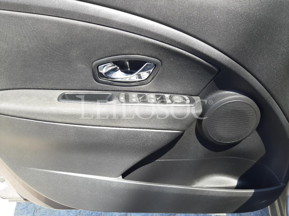 Renault Mégane 1.5 DCI · Ano 2014 — imagen 28