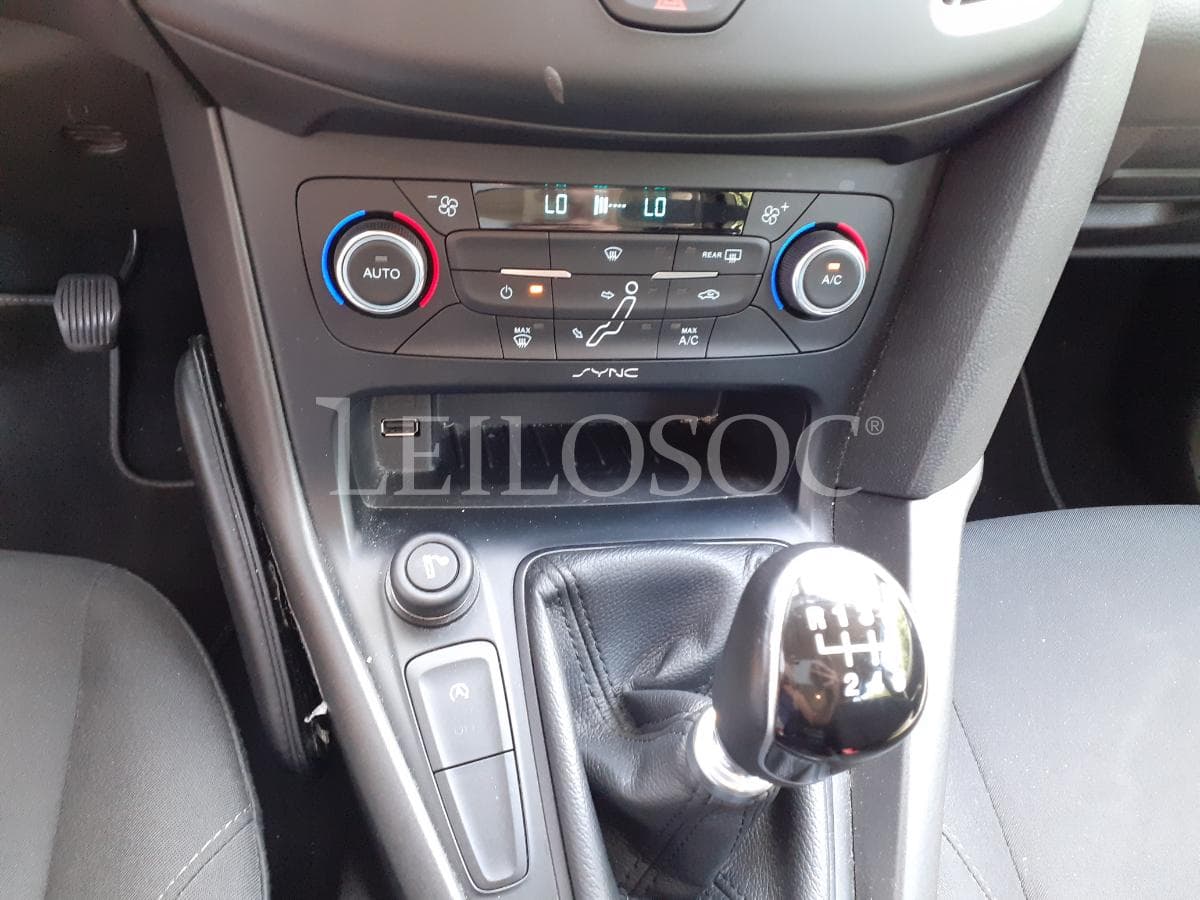 Ford Focus 1.5 TDCI · Ano 2017 — imagen 11