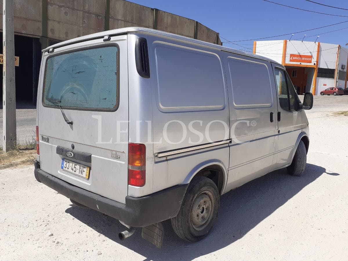 Ford Transit — imagem 5