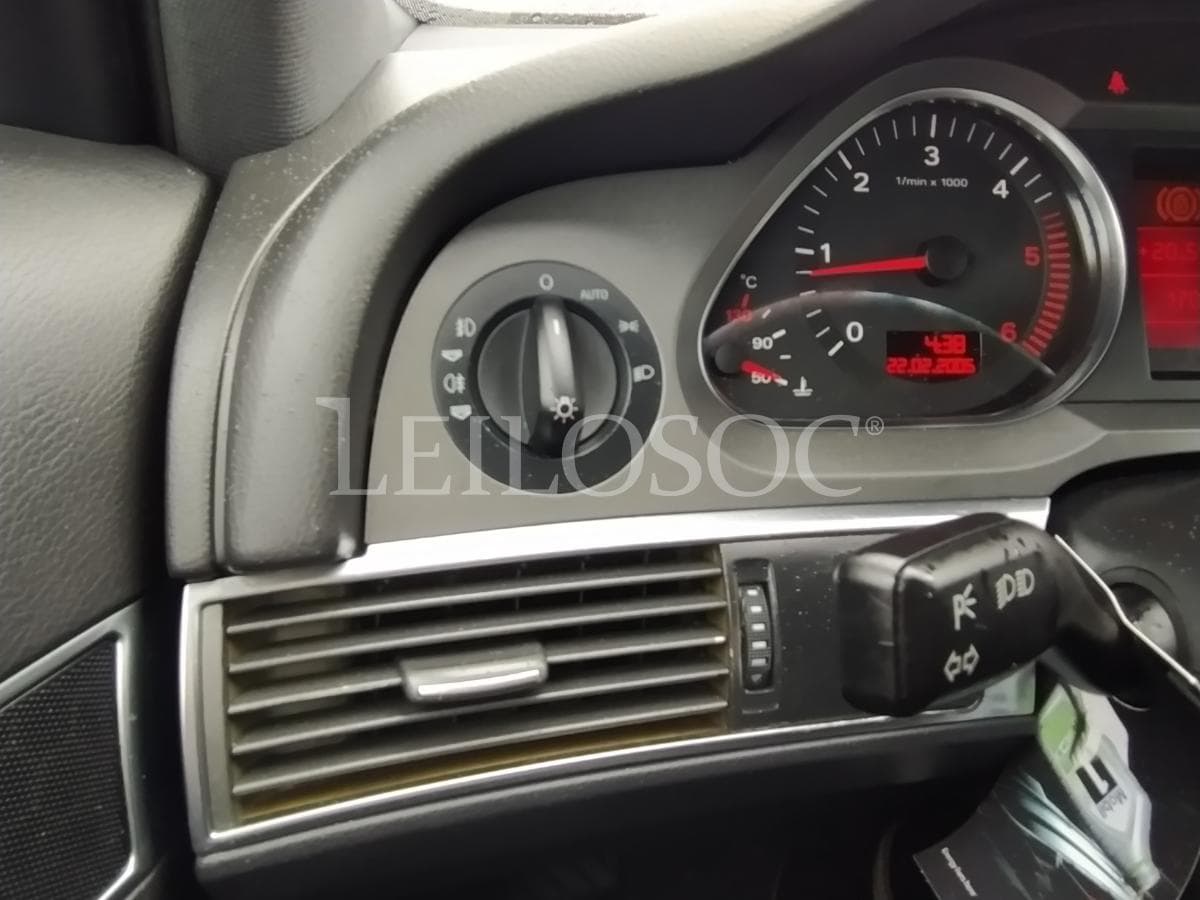 Audi A6 2.7 TDI · Ano 2008 — imagem 12