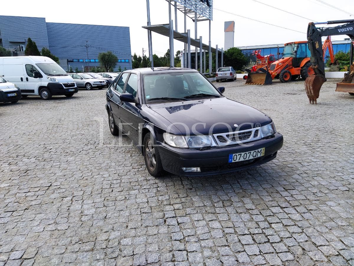 Saab  · Ano 2000 — imagem 1