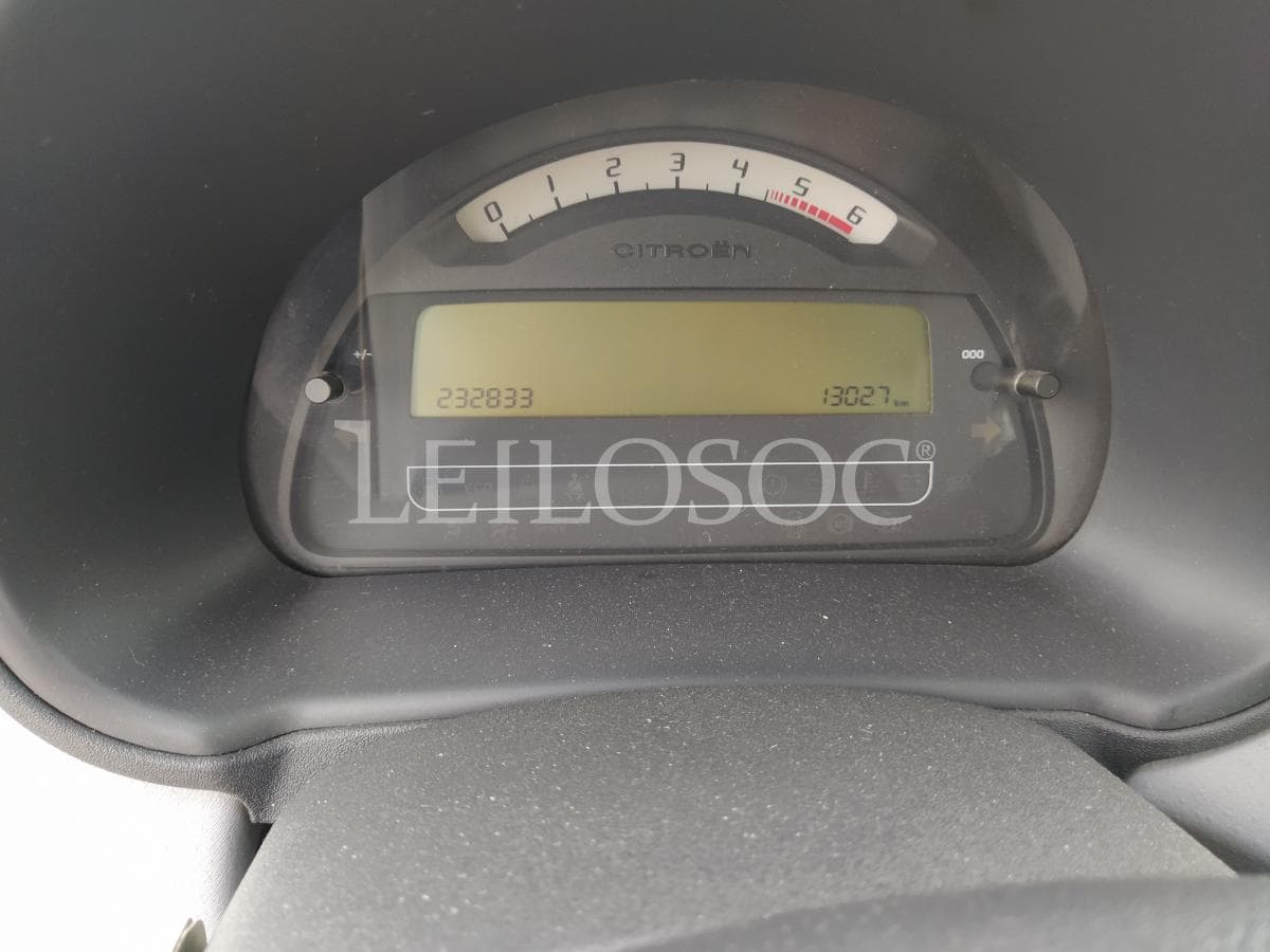 Citroën C3 1.4 HDI · Ano 2006 — imagem 9