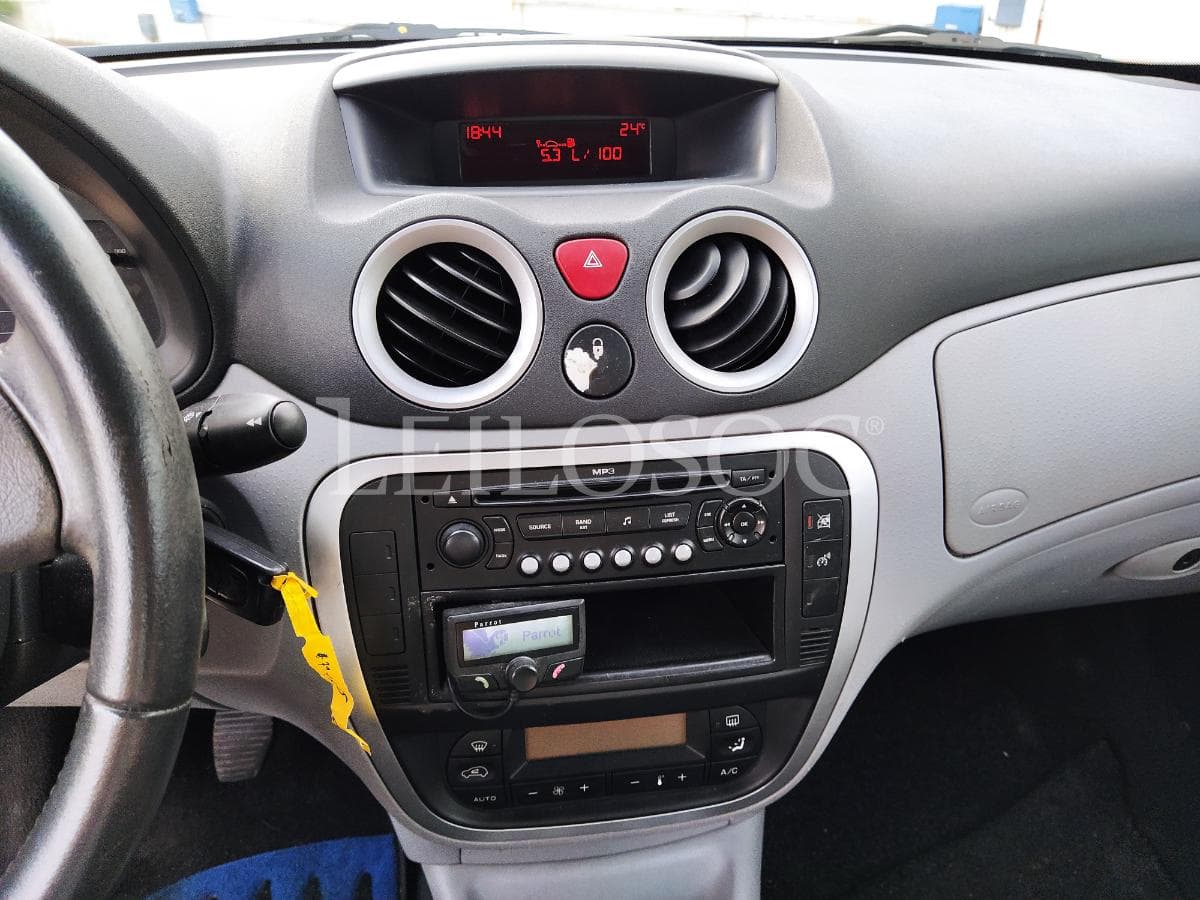 Citroën C3 1.4 HDI · Ano 2006 — imagem 12