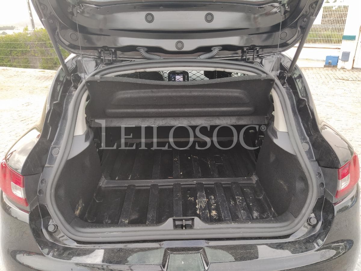 Renault Clio 1.5 DCI · Ano 2017 — imagen 8