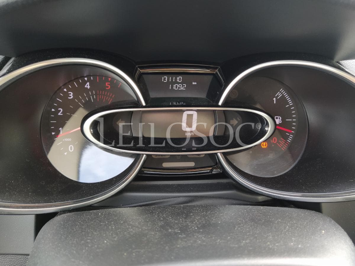 Renault Clio 1.5 DCI · Ano 2017 — imagen 10