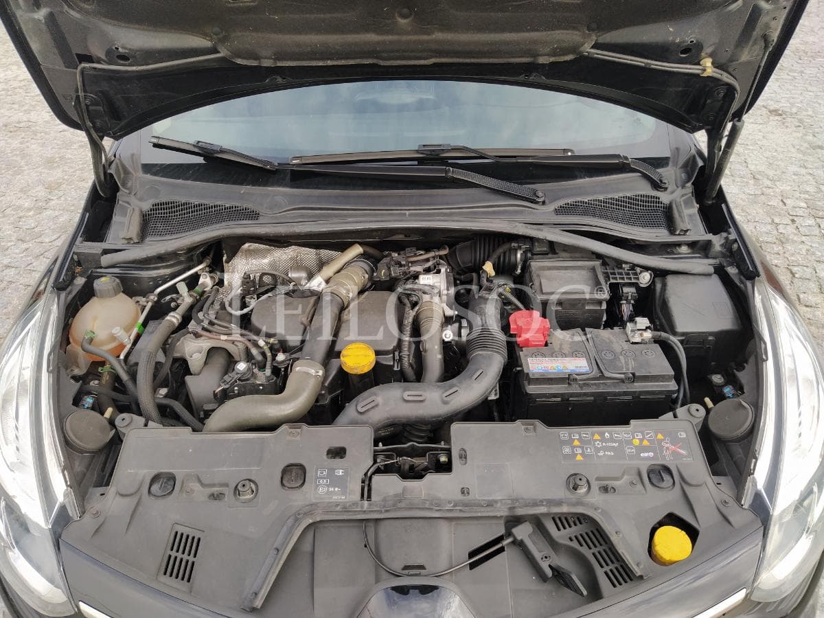 Renault Clio 1.5 DCI · Ano 2017 — imagen 16