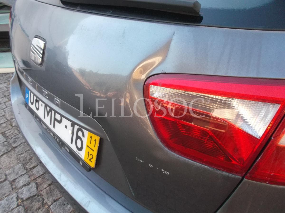 Seat Ibiza 1.2 TDI · Ano 2011 — image 26