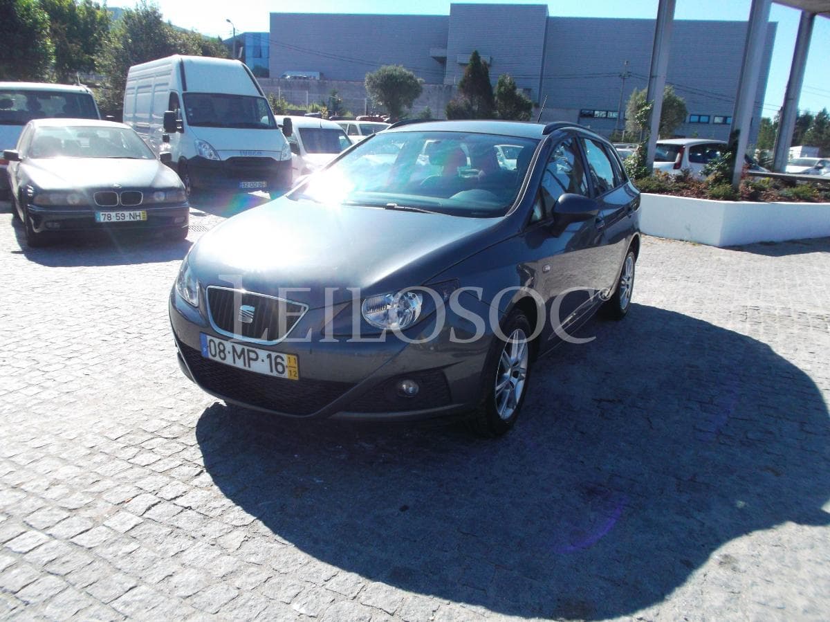 Seat Ibiza 1.2 TDI · Ano 2011 — image 3