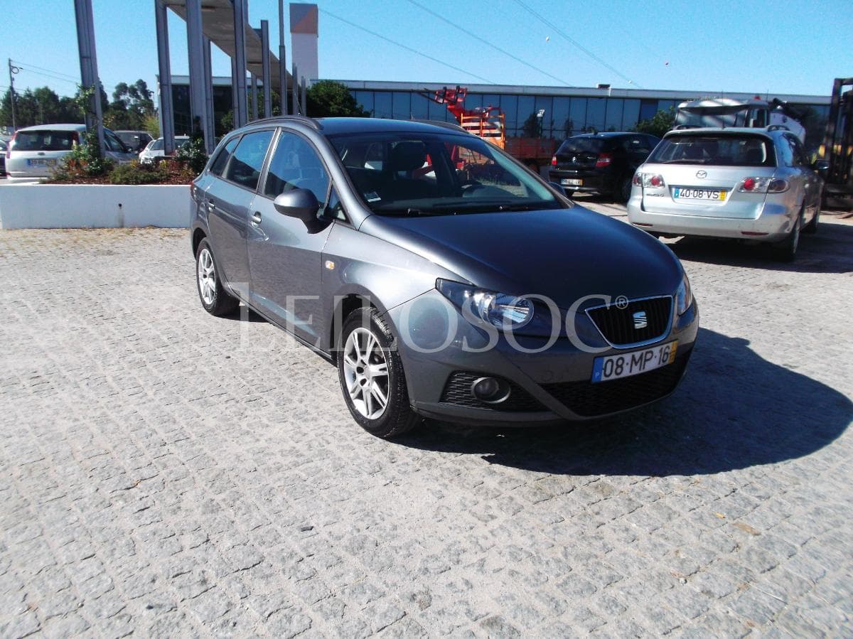 Seat Ibiza 1.2 TDI · Ano 2011 — image 1