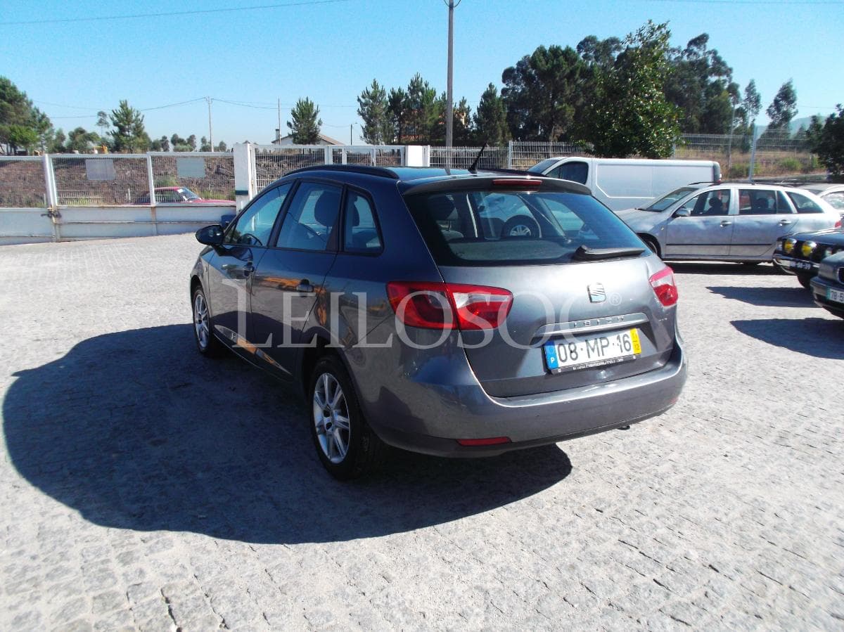 Seat Ibiza 1.2 TDI · Ano 2011 — image 4