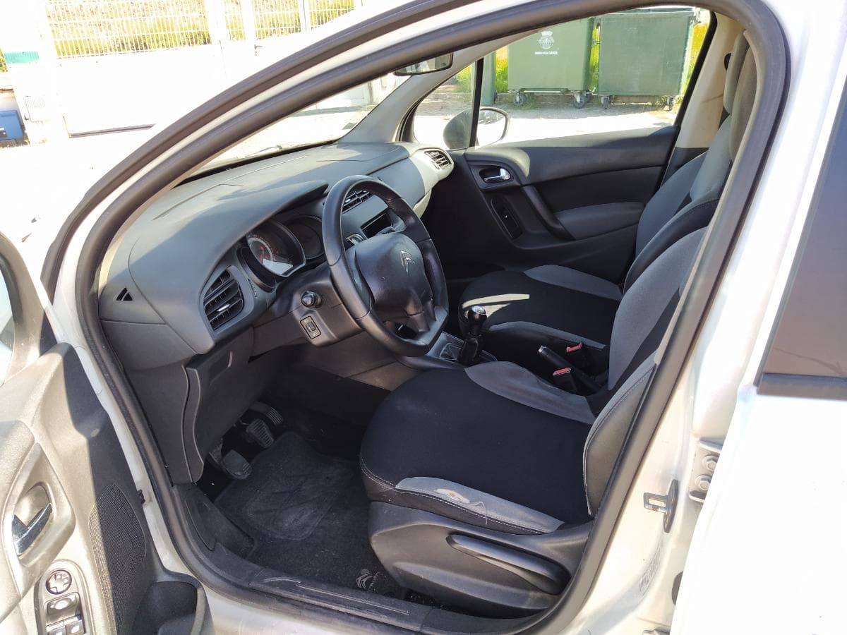 Citroën C3 1.4 HDI · Ano 2010 — imagem 9