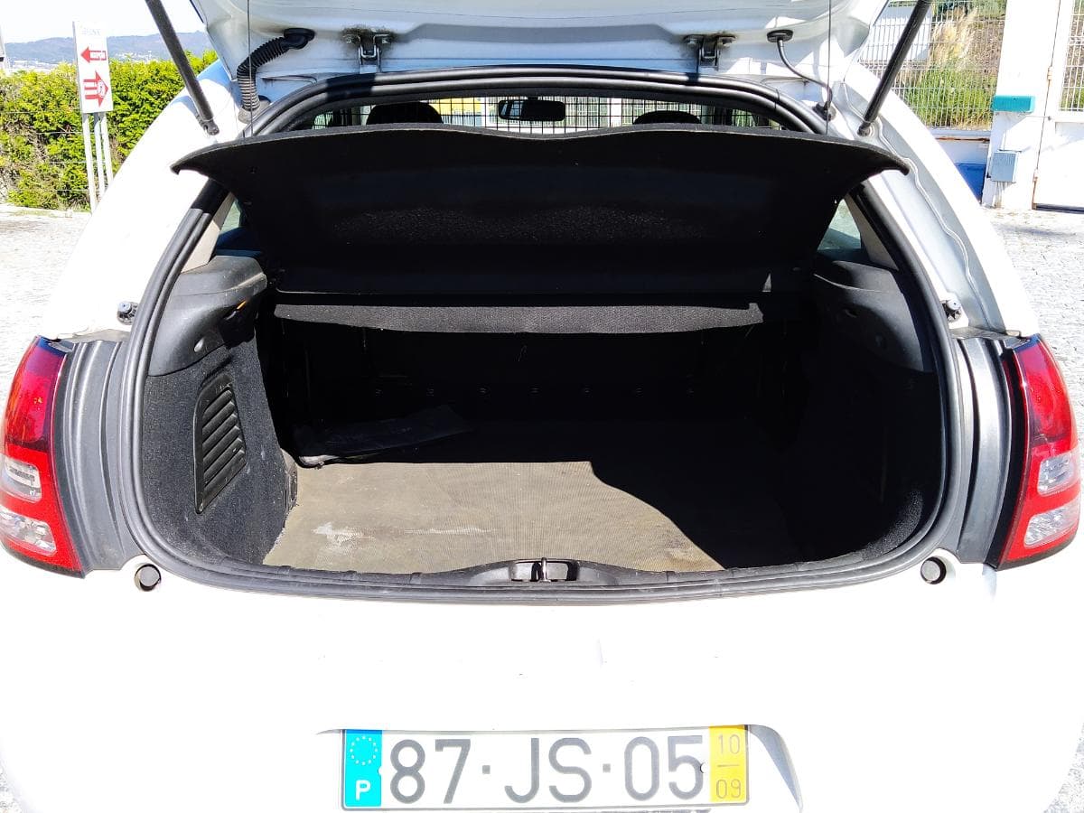 Citroën C3 1.4 HDI · Ano 2010 — imagem 8